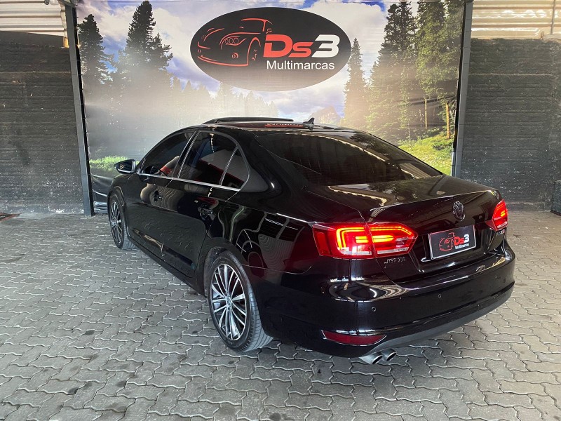 JETTA 2.0 TSI HIGHLINE 211CV GASOLINA 4P TIPTRONIC - 2014 - CAXIAS DO SUL