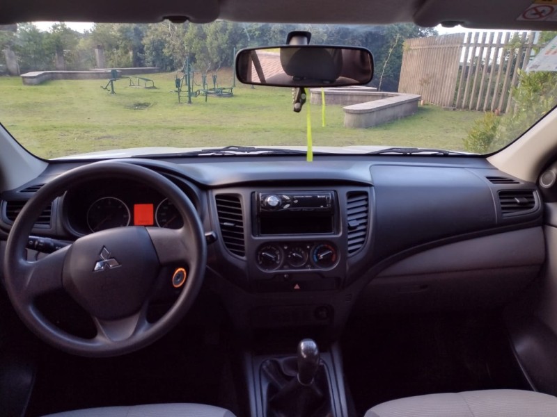 L200 TRITON 2.4 OUTDOOR GLX 4X4 CD 16V DIESEL 4P MANUAL - 2022 - CANELA