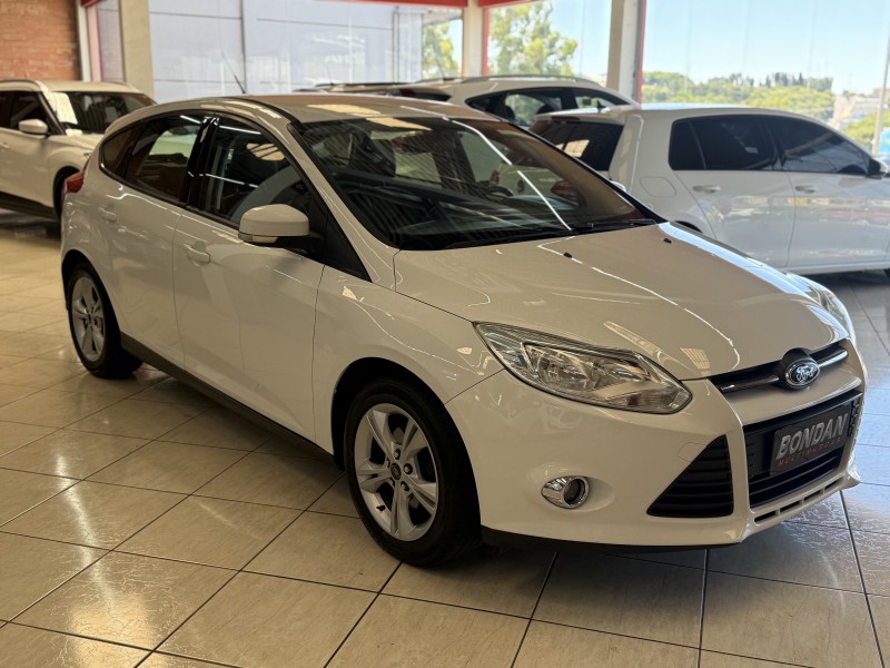 FOCUS 1.6 SE 16V FLEX 4P MANUAL - 2015 - FARROUPILHA