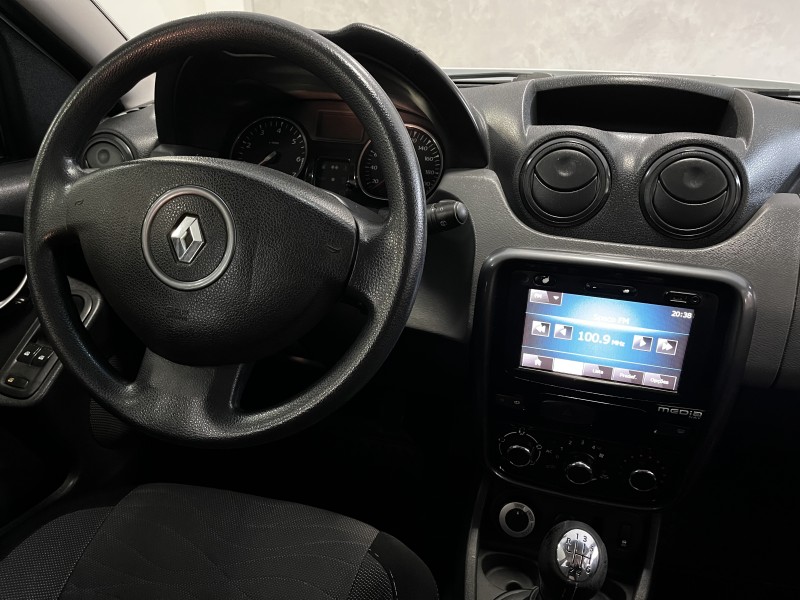 DUSTER 2.0 DYNAMIQUE 4X2 16V FLEX 4P MANUAL - 2014 - CAXIAS DO SUL