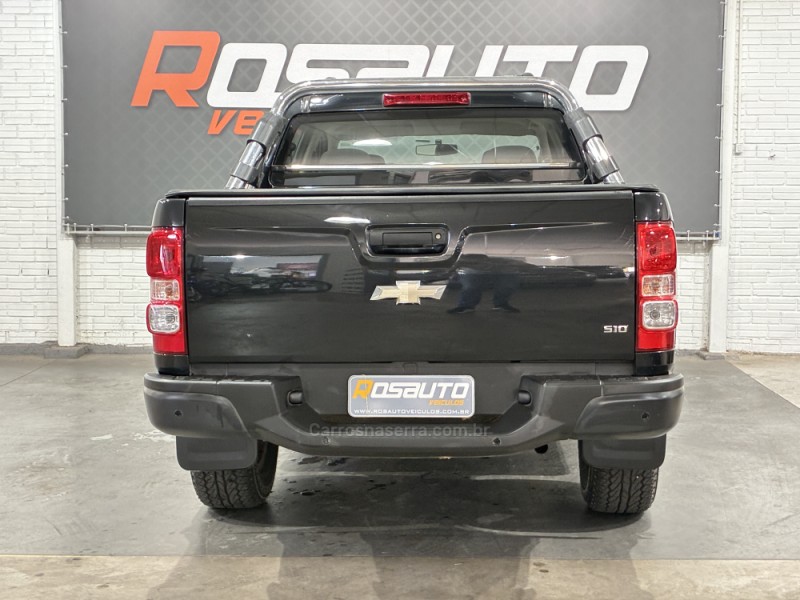 S10 2.4 LS 4X2 CD 8V FLEX 4P MANUAL - 2013 - VENâNCIO AIRES