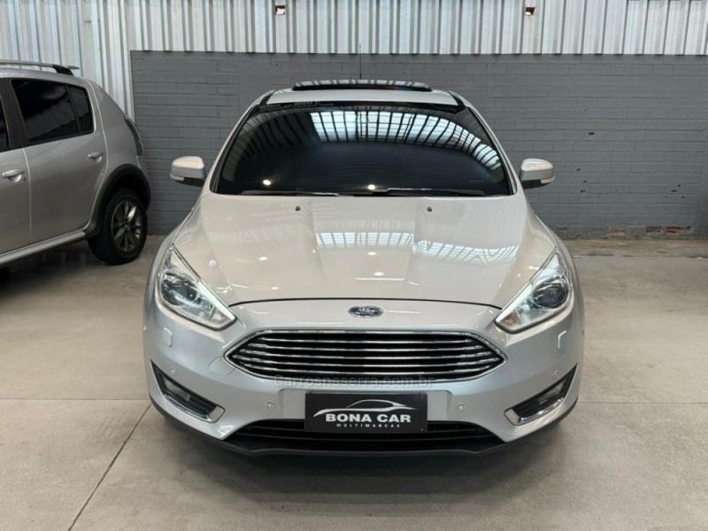 FOCUS 2.0 TITANIUM PLUS HATCH 16V FLEX 4P AUTO - 2017 - CAXIAS DO SUL