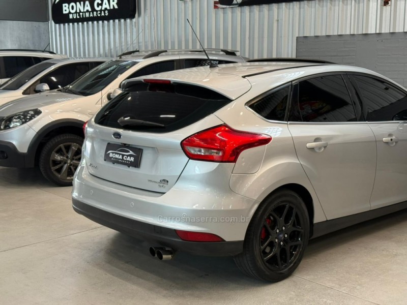 FOCUS 2.0 TITANIUM PLUS HATCH 16V FLEX 4P AUTO - 2017 - CAXIAS DO SUL