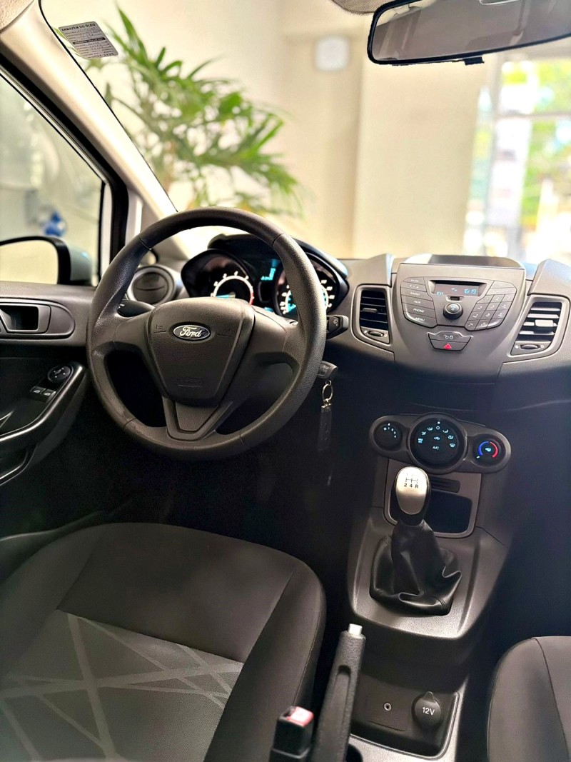 FIESTA 1.5 SE HATCH 16V FLEX 4P MANUAL - 2016 - CAXIAS DO SUL