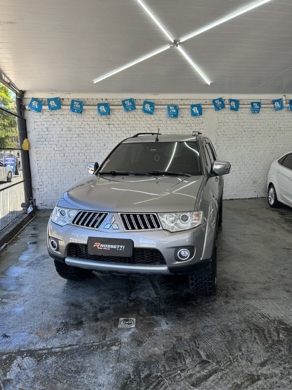 PAJERO DAKAR 3.2 HPE 4X4 7 LUGARES 16V TURBO INTERCOOLER DIESEL 4P AUTOMÁTICO - 2012 - CAXIAS DO SUL