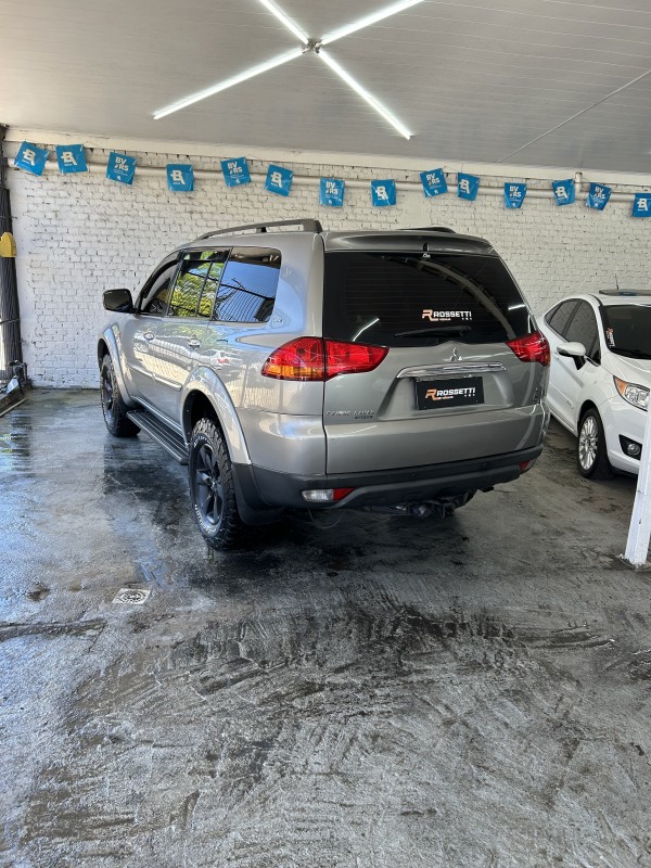 PAJERO DAKAR 3.2 HPE 4X4 7 LUGARES 16V TURBO INTERCOOLER DIESEL 4P AUTOMÁTICO - 2012 - CAXIAS DO SUL