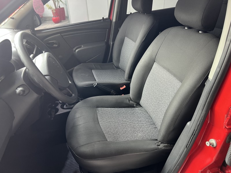 LOGAN 1.0 AUTHENTIQUE 16V FLEX 4P MANUAL - 2009 - PORTãO