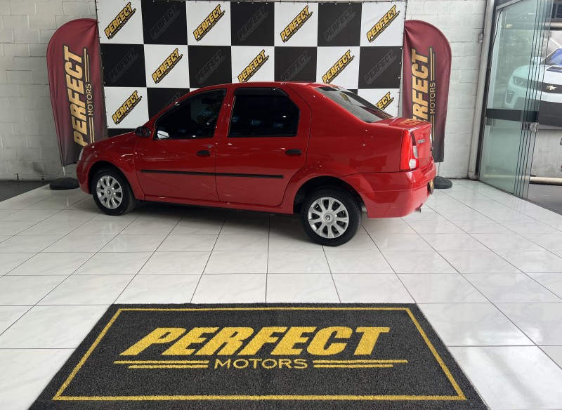 LOGAN 1.0 AUTHENTIQUE 16V FLEX 4P MANUAL - 2009 - PORTãO