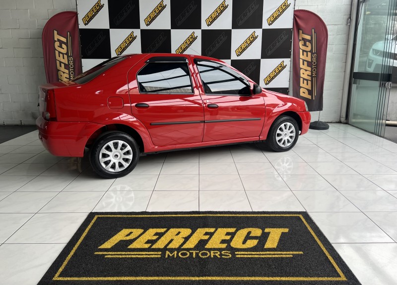 LOGAN 1.0 AUTHENTIQUE 16V FLEX 4P MANUAL - 2009 - PORTãO