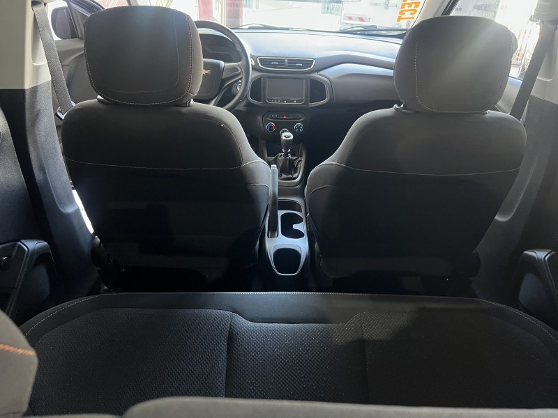 ONIX 1.4 MPFI LT 8V FLEX 4P MANUAL - 2013 - PORTãO