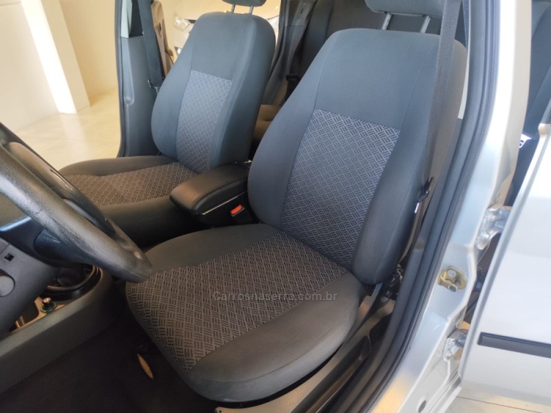 FIESTA 1.6 MPI SEDAN 8V FLEX 4P MANUAL - 2006 - BENTO GONçALVES