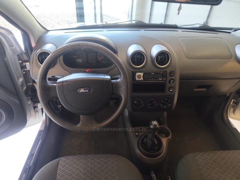 FIESTA 1.6 MPI SEDAN 8V FLEX 4P MANUAL - 2006 - BENTO GONçALVES