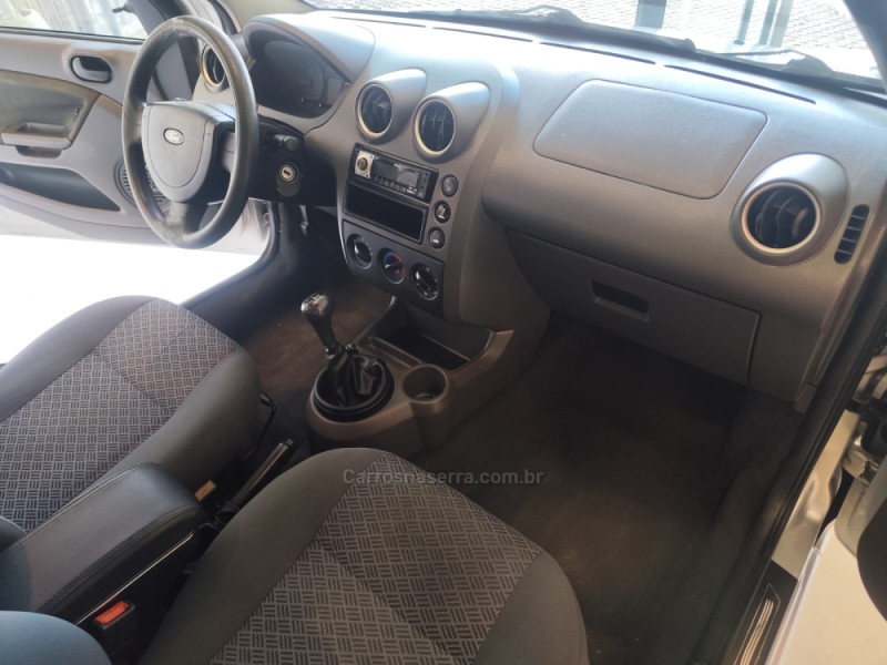 FIESTA 1.6 MPI SEDAN 8V FLEX 4P MANUAL - 2006 - BENTO GONçALVES