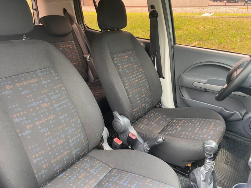 UNO 1.0 EVO VIVACE 8V FLEX 4P MANUAL - 2015 - DOIS IRMãOS