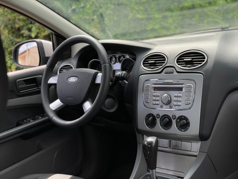 FOCUS 2.0 GLX SEDAN 16V FLEX 4P AUTOMÁTICO - 2013 - FARROUPILHA