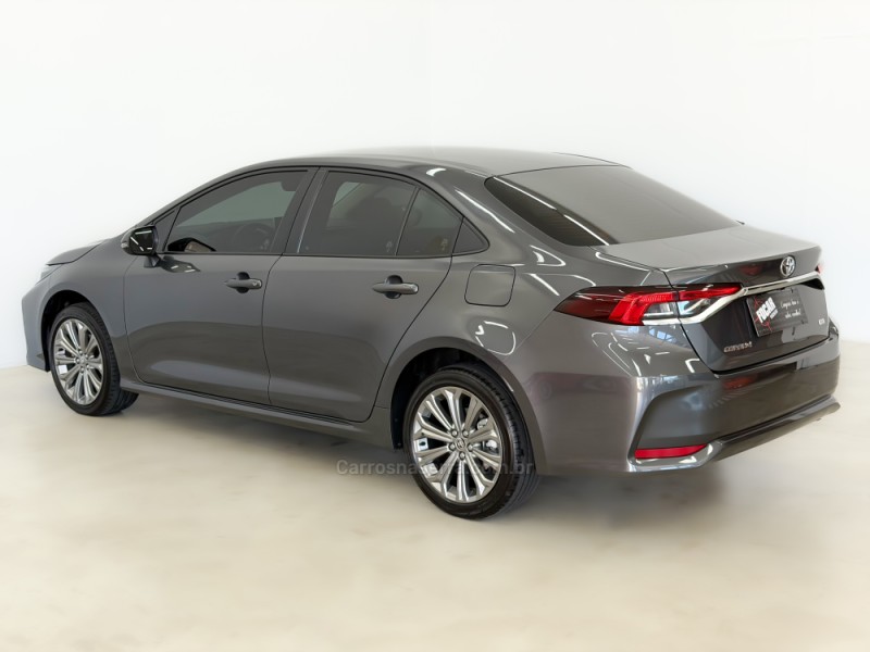 COROLLA 2.0 XEI 16V FLEX 4P AUTOMÁTICO - 2022 - CAXIAS DO SUL