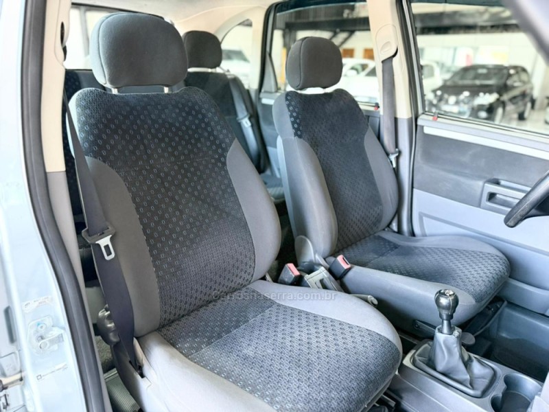 MERIVA 1.4 MPFI MAXX 8V ECONO.FLEX 4P MANUAL - 2011 - NOVO HAMBURGO