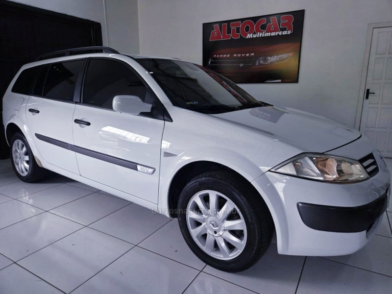 MÉGANE 1.6 DYNAMIQUE GRAND TOUR 16V FLEX 4P MANUAL - 2011 - CAMPO BOM