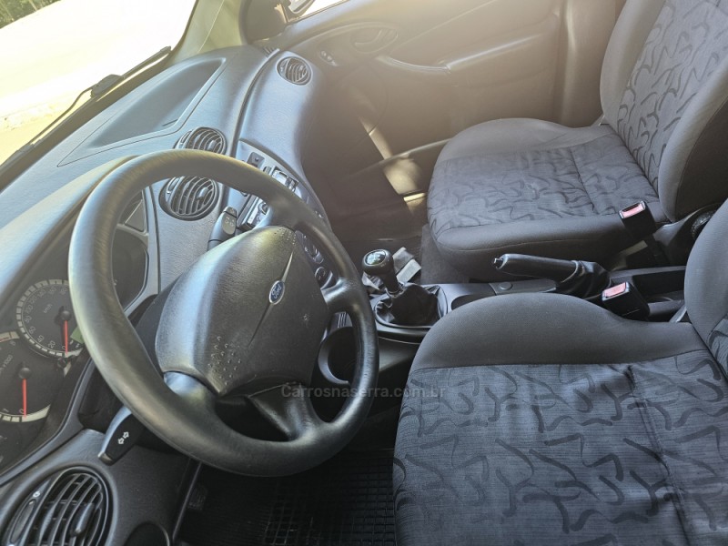 FOCUS 1.6 GLX 8V GASOLINA 4P MANUAL - 2009 - BENTO GONçALVES