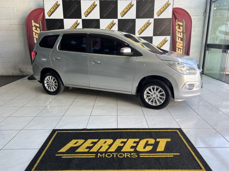 SPIN 1.8 LT 8V FLEX 4P AUTOMÁTICO - 2013 - PORTãO