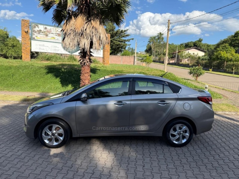 HB20S 1.6 PREMIUM 16V FLEX 4P AUTOMÁTICO - 2016 - IVOTI