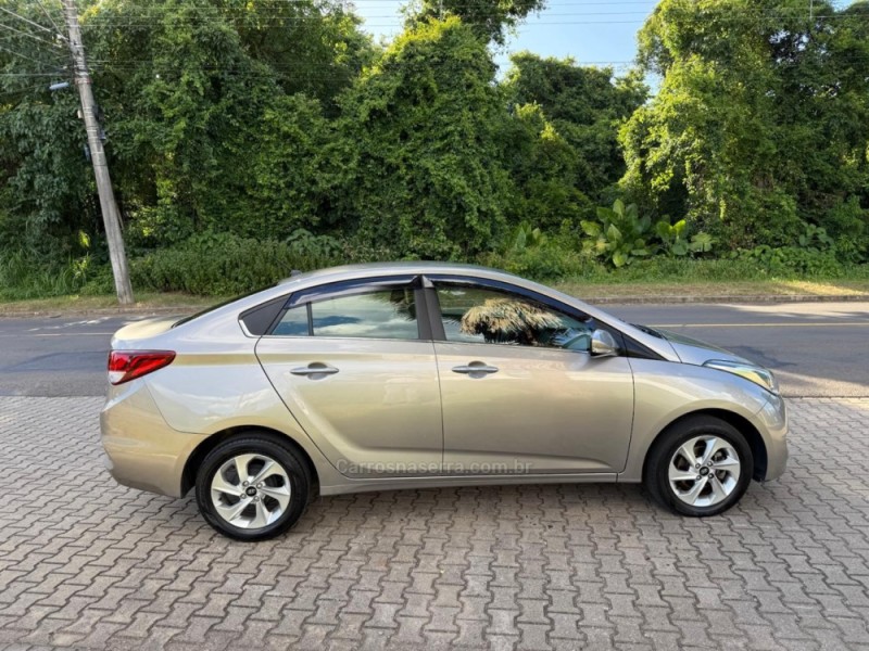 HB20S 1.6 PREMIUM 16V FLEX 4P AUTOMÁTICO - 2016 - IVOTI