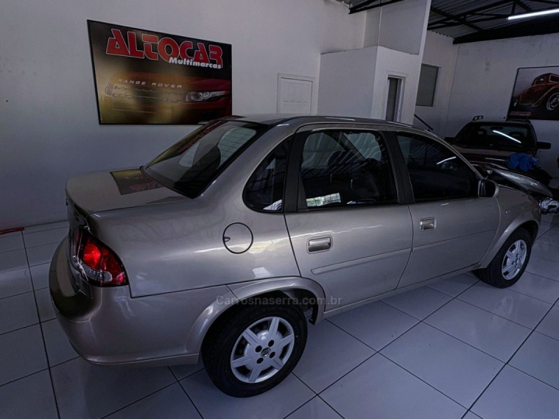 CLASSIC 1.0 MPFI LS 8V FLEX 4P MANUAL - 2013 - CAMPO BOM