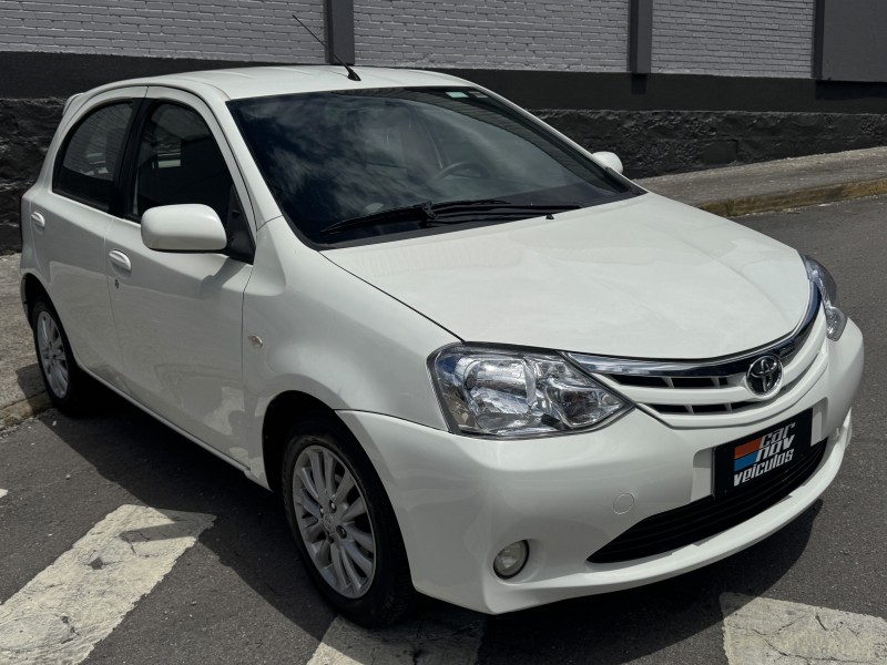 ETIOS 1.5 XLS 16V FLEX 4P MANUAL