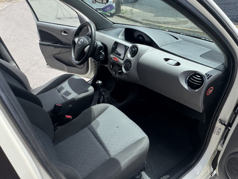 ETIOS 1.5 XLS 16V FLEX 4P MANUAL - 2013 - CAXIAS DO SUL