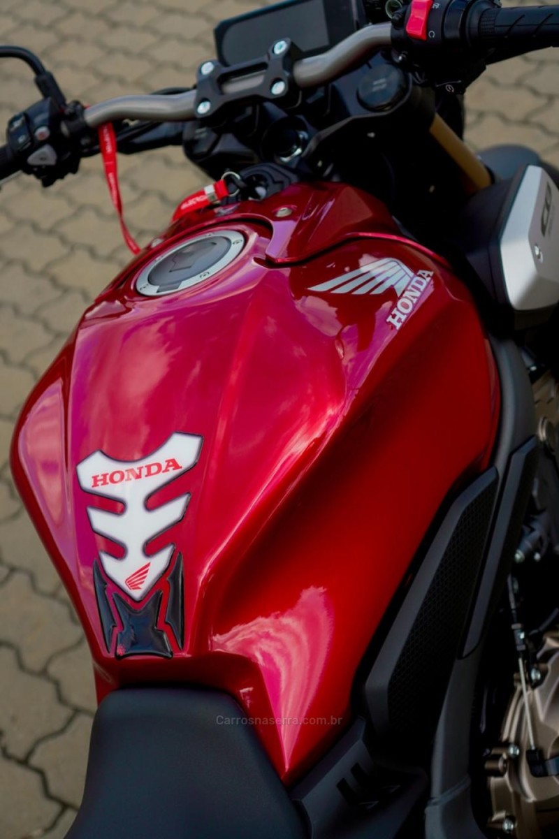 CB 650R  - 2022 - SANTA CRUZ DO SUL