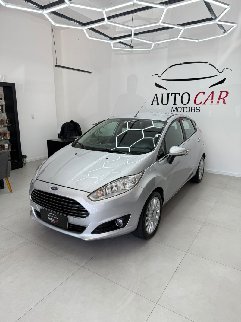 FIESTA 1.6 TITANIUM HATCH 16V FLEX 4P AUTOMÁTICO - 2014 - CAXIAS DO SUL