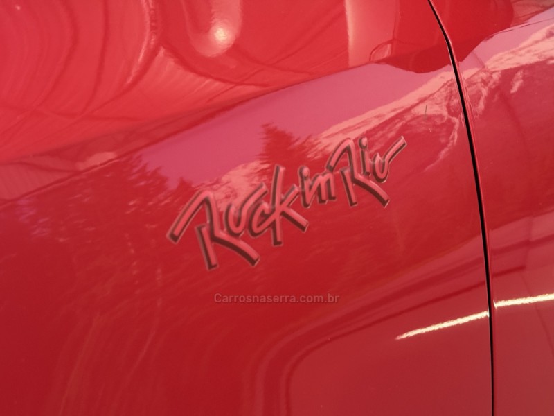 FOX 1.6 MI ROCK IN RIO 8V FLEX 4P MANUAL - 2016 - GARIBALDI