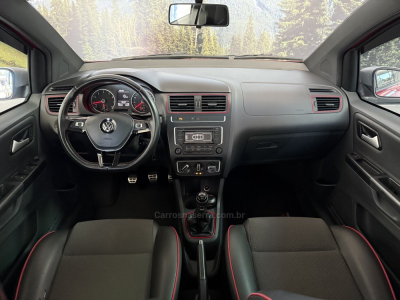 FOX 1.6 MI ROCK IN RIO 8V FLEX 4P MANUAL - 2016 - GARIBALDI