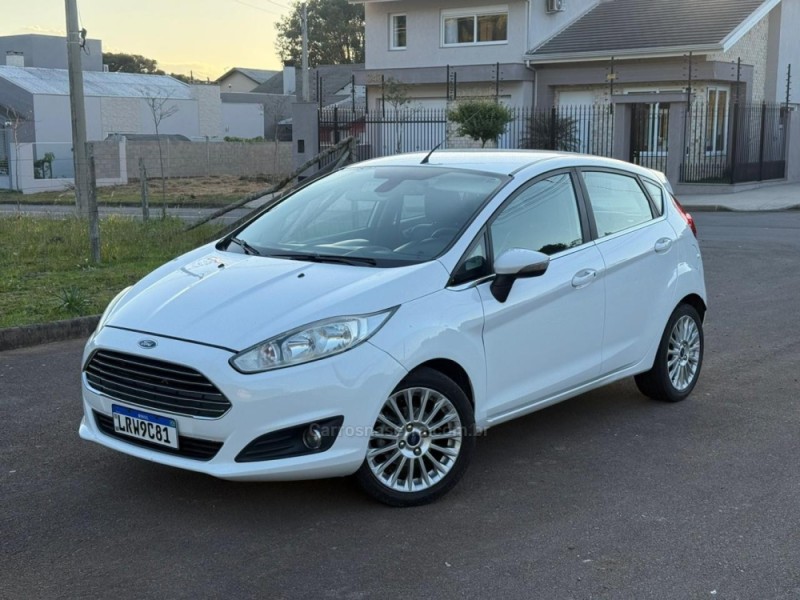 fiesta 1.6 titanium hatch 16v flex 4p automatico 2015 caxias do sul