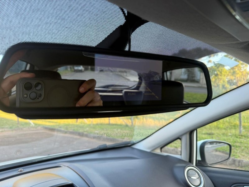 FIESTA 1.6 TITANIUM HATCH 16V FLEX 4P AUTOMÁTICO - 2015 - CAXIAS DO SUL