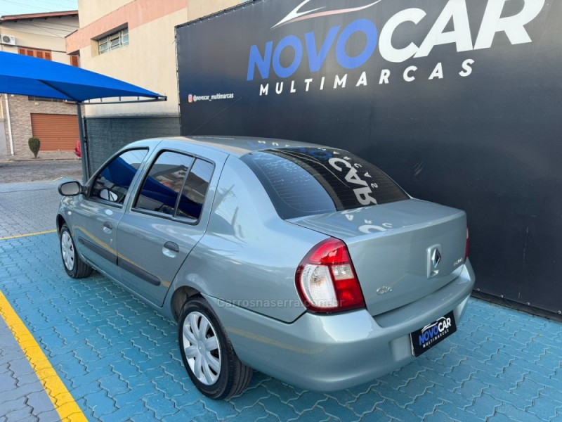 CLIO 1.6 PRIVILÉGE SEDAN 16V FLEX 4P MANUAL - 2008 - ESTâNCIA VELHA