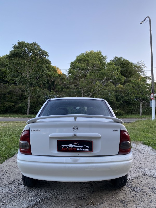 CORSA 1.0 MPFI VHC SEDAN 8V GASOLINA 4P MANUAL - 2003 - CAXIAS DO SUL