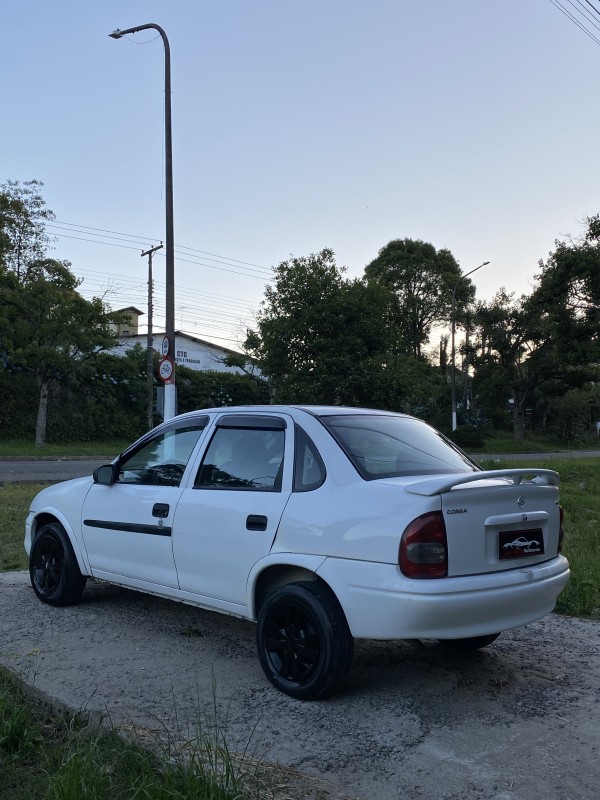 CORSA 1.0 MPFI VHC SEDAN 8V GASOLINA 4P MANUAL - 2003 - CAXIAS DO SUL