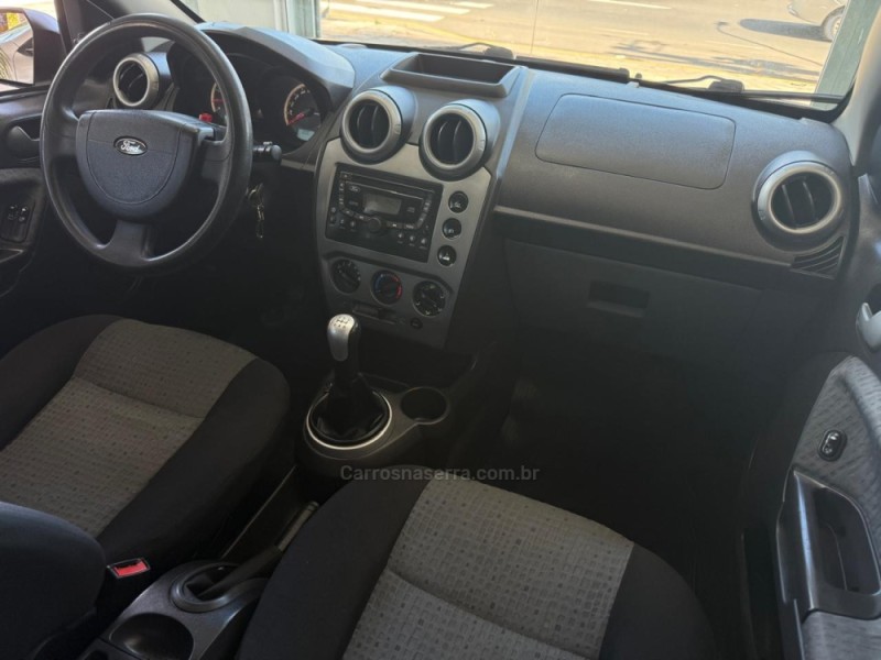 FIESTA 1.6 MPI SEDAN 8V FLEX 4P MANUAL - 2011 - SãO LEOPOLDO