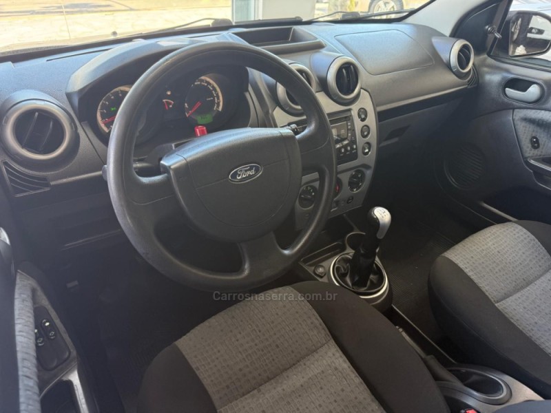 FIESTA 1.6 MPI SEDAN 8V FLEX 4P MANUAL - 2011 - SãO LEOPOLDO