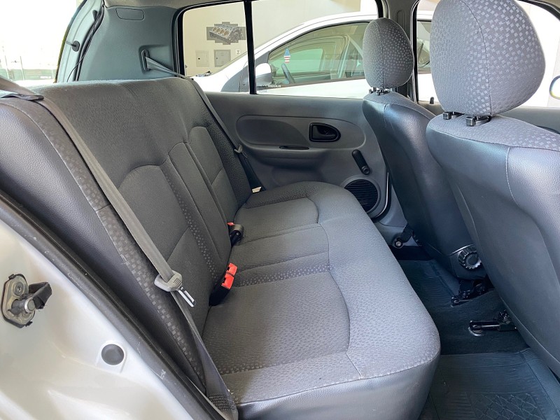 CLIO 1.0 CAMPUS 16V FLEX 4P MANUAL - 2011 - CAXIAS DO SUL