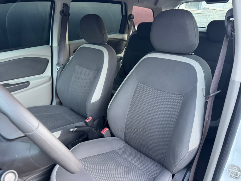 SPIN 1.8 LT 8V FLEX 4P MANUAL - 2013 - ESTâNCIA VELHA