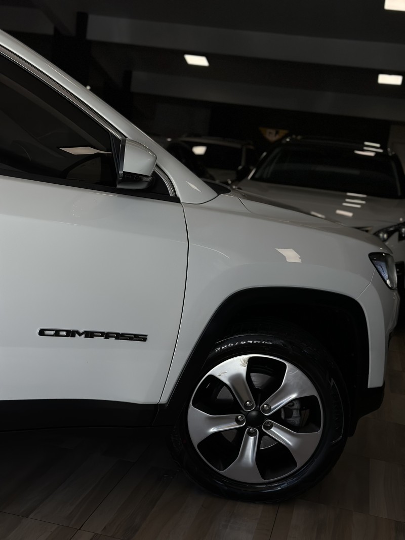 COMPASS 2.0 16V FLEX LONGITUDE AUTOMÁTICO - 2018 - CAXIAS DO SUL
