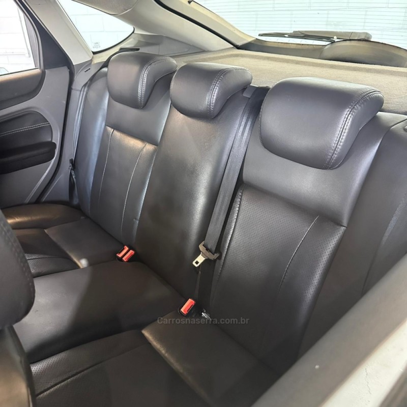 FOCUS 2.0 16V FLEX 4P AUTOMÁTICO - 2013 - NOVO HAMBURGO