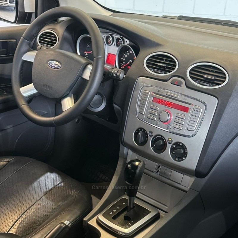 FOCUS 2.0 16V FLEX 4P AUTOMÁTICO - 2013 - NOVO HAMBURGO