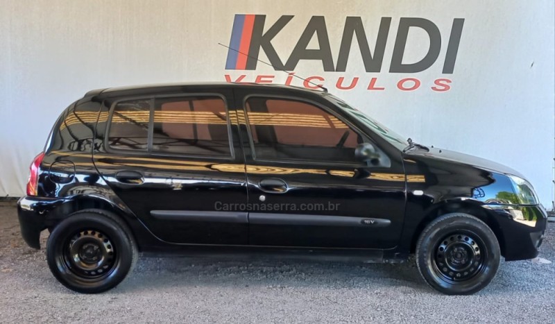 CLIO 1.0 CAMPUS 16V FLEX 4P MANUAL - 2010 - CAXIAS DO SUL