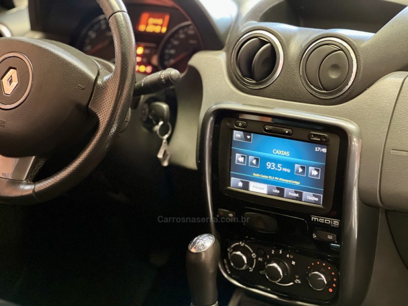 DUSTER 1.6 DYNAMIQUE 4X2 16V FLEX 4P MANUAL - 2014 - BENTO GONçALVES