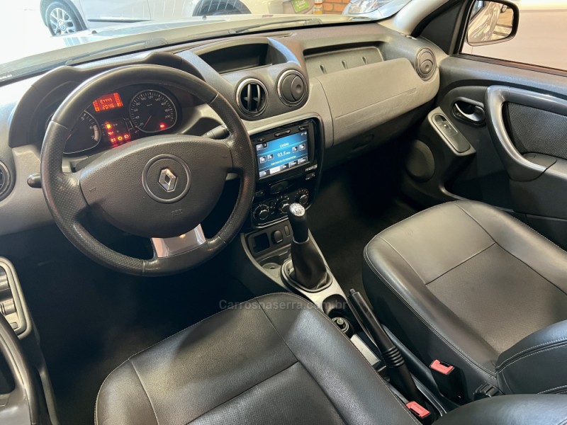 DUSTER 1.6 DYNAMIQUE 4X2 16V FLEX 4P MANUAL - 2014 - BENTO GONçALVES