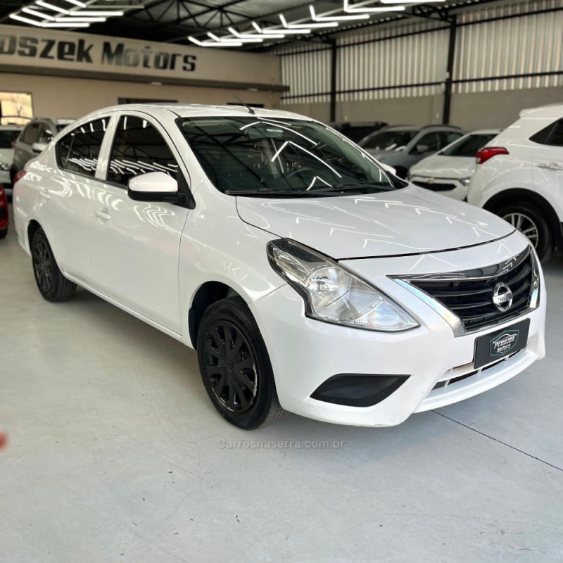VERSA 1.0 12V FLEX 4P MANUAL - 2019 - CANOAS