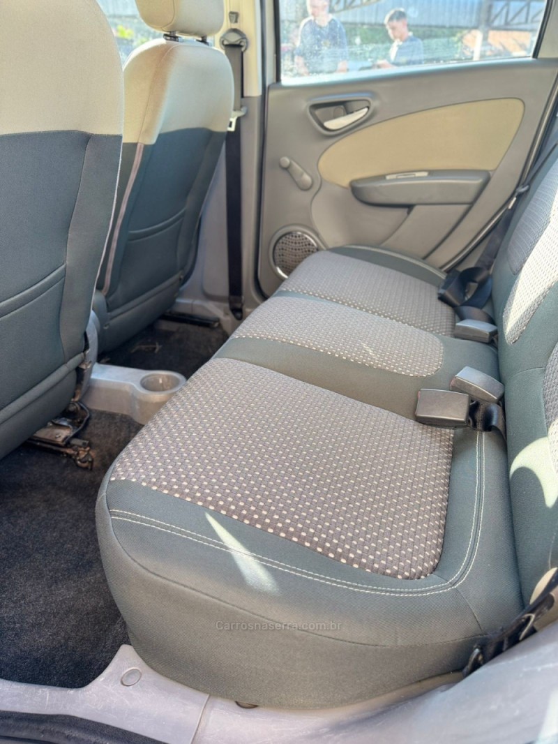 GRAND SIENA 1.6 MPI ESSENCE 16V FLEX 4P MANUAL - 2016 - MONTENEGRO